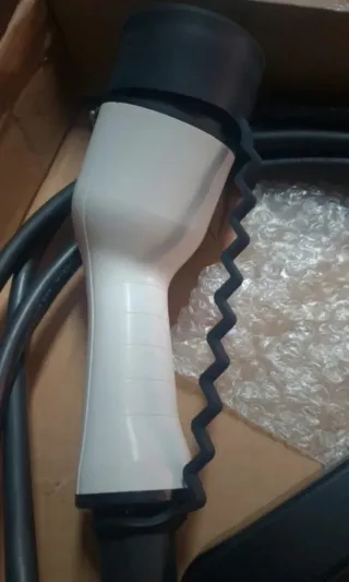 Cargador EV 16A con adaptadores