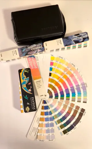 PANTONE Color Survival Kit 4 pantoneras 1996