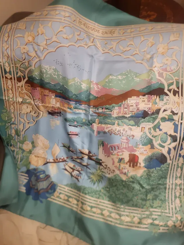 Pañuelo Hermès Le Fleuve Sacré