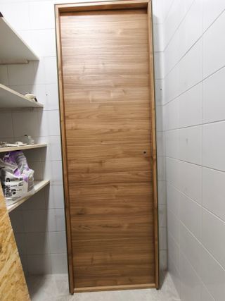 Puerta Nogal Oslo slow Leroy Merlin sin estrenar62