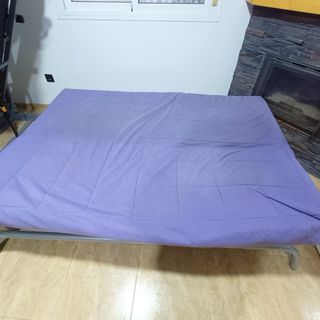 Sofá Cama Metálico y Madera
