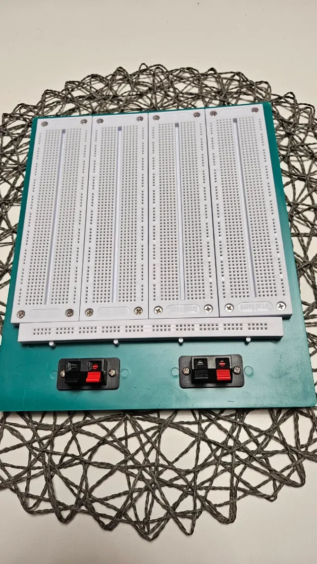 Scheda protoboard 4 in 1