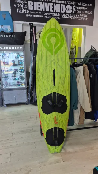 Tabla de windsurf verde