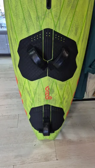 Tabla de windsurf verde