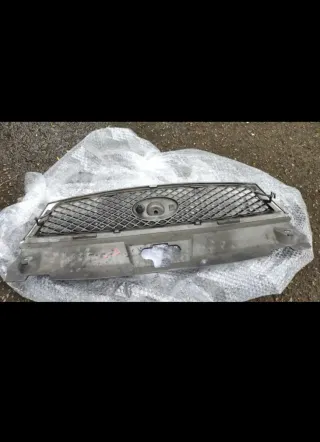 Rejilla Delantera Ford C-Max 2006