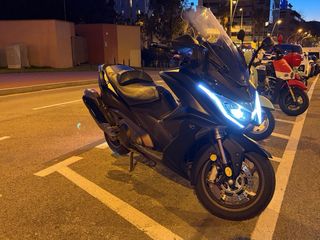 Kymco AK550 ABS de últimos del 2020 con 16.000 kms