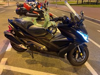 Kymco AK550 ABS de últimos del 2020 con 16.000 kms