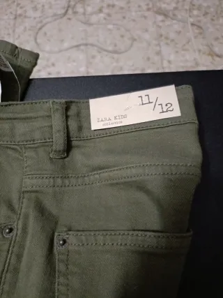 Pantaloni per bambini Zara taglia 11-12 nuovi verdi