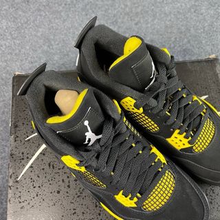 Jordan 4 Retro Thunder Taglia 42