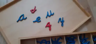 Juego de Letras Montessori Cursiva Minúscula