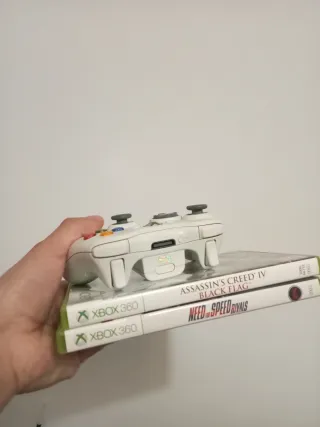 Mando Xbox 360 + 2 Juegos