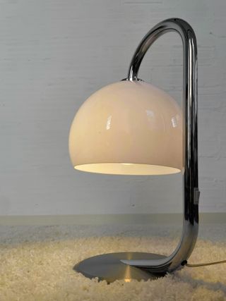 LAMPADA DA TAVOLO. SCUOLA DI ARCHITETTURA BCN. Anni '60