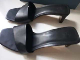 Sandalias negras talla 38