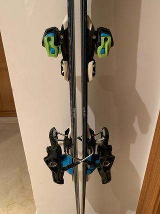 Esquís Armada Triumph 164cm con fijaciones Marker