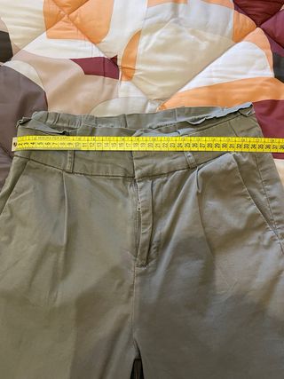 Pantaloni beige in tessuto (misure nelle foto)