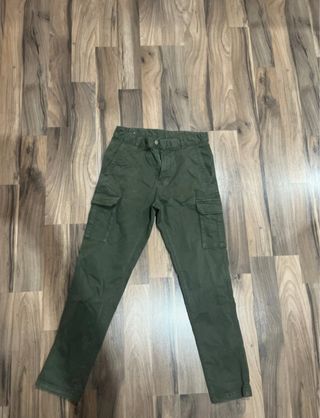 Pantalones cargo Zara Talla 38 verde