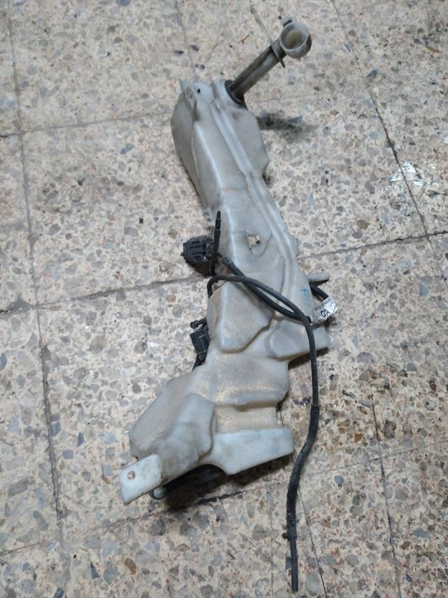 Botella agua limpiaparabrisas Focus C-Max