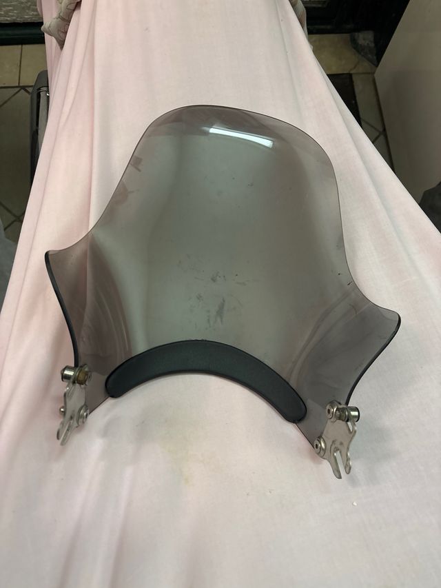 Cupolino GIVI per moto Naked 