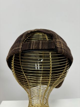 Gorra de invierno a cuadros