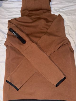 Nike Tech Fleece Marrón