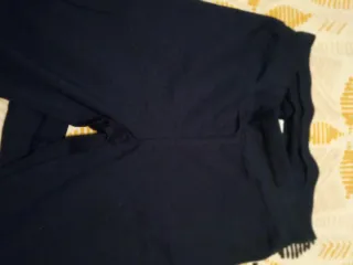 Leggins deportivas azul fuerte.
