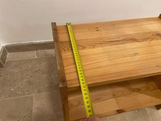 Estantería de madera