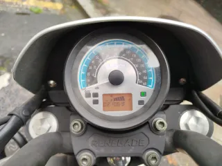 UM Renegade Sport S 125cc 21.000 km