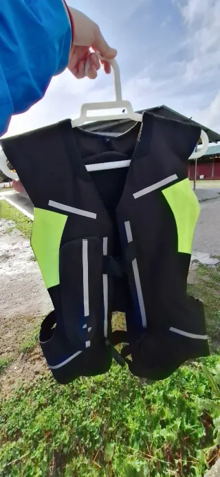Chaleco Airbag para Moto y Equitación