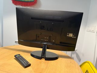 Monitor LG 24 TV. Modelo 24MN43D-PZ. Buen Estado. 