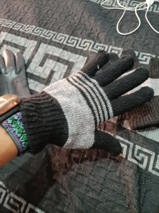 Guantes de lana chica negro y gris