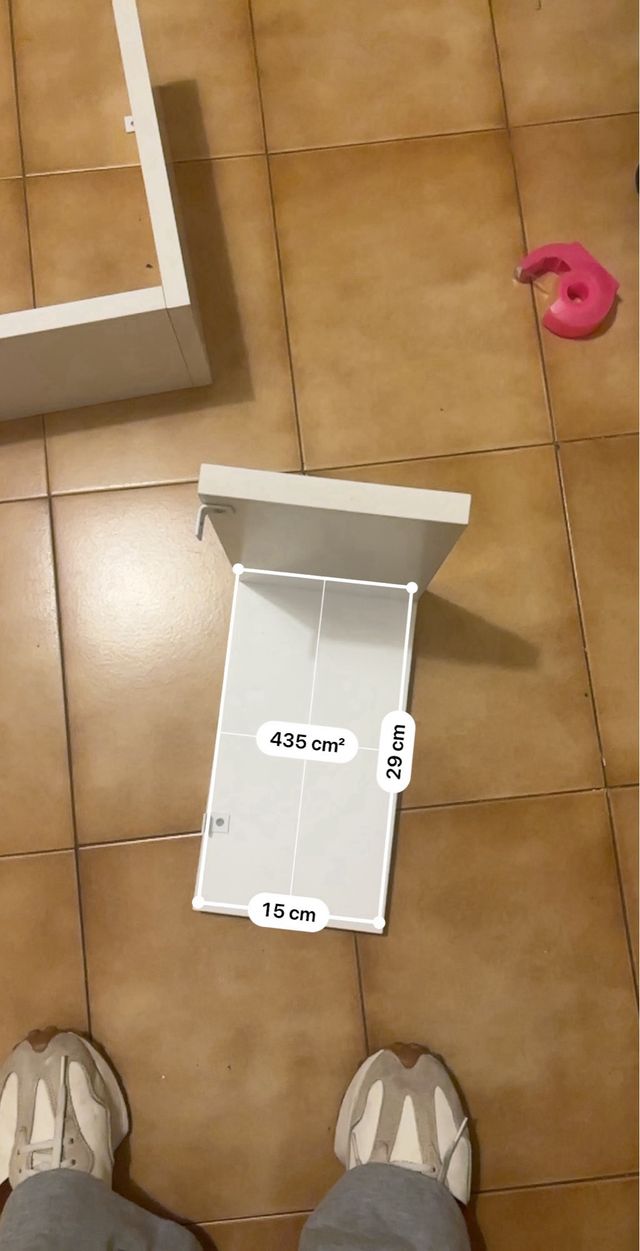 Estanterías blancas de madera