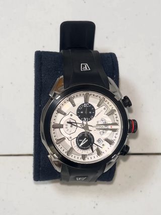Reloj Festina Cronógrafo Plata y Negro