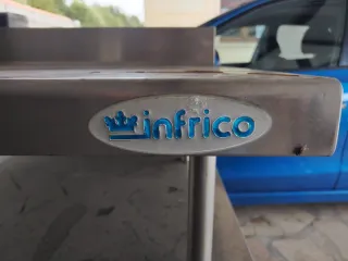 Mesa Cafetera Infrico 2m