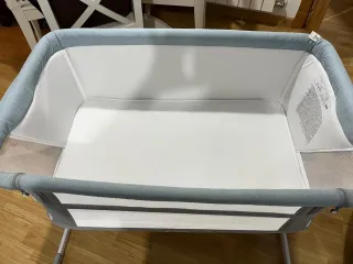 Minicuna colecho Jane Baby Side