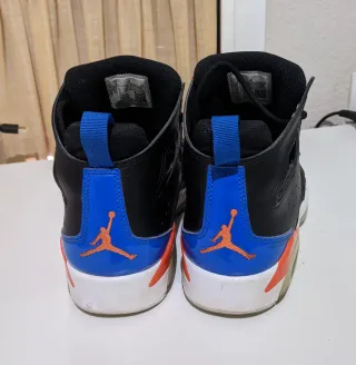 Zapatillas Jordan Baloncesto Negras y Azules