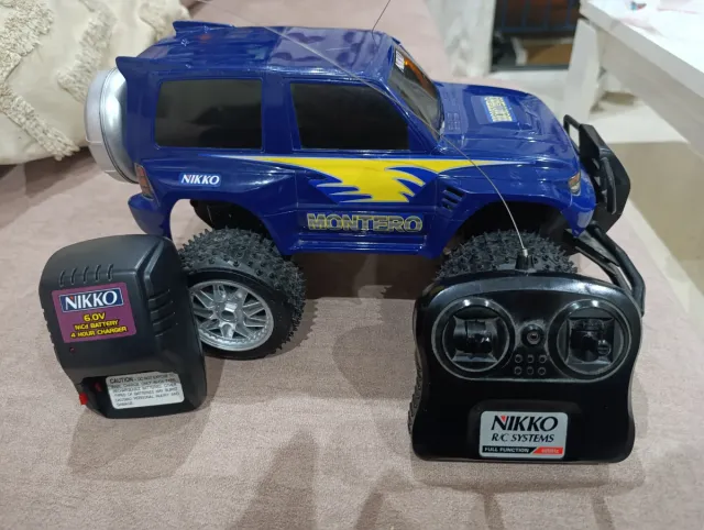 Nikko Montero RC Coche teledirigido
