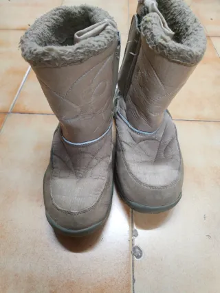 Botas de agua niño beige y gris