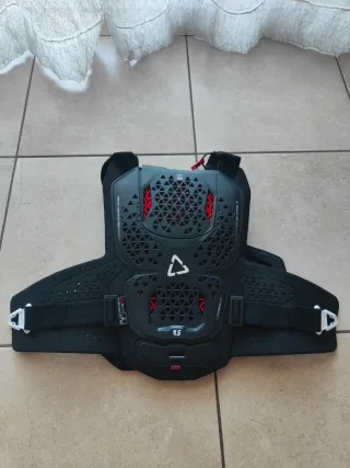 Pettorina Leatt 4.5 EVO Nera M