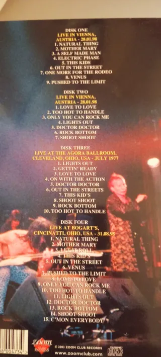 Caja 4 CD's UFO - Live on Earth
