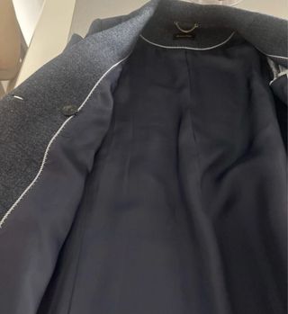 Abrigo Massimo Dutti azul.
