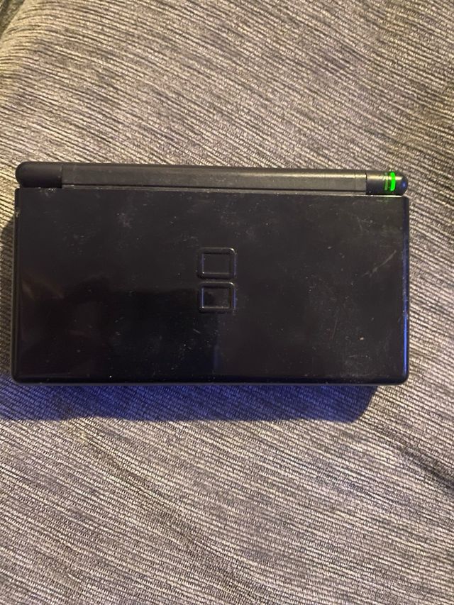 Nintendo DS Lite Negra + Call of Duty