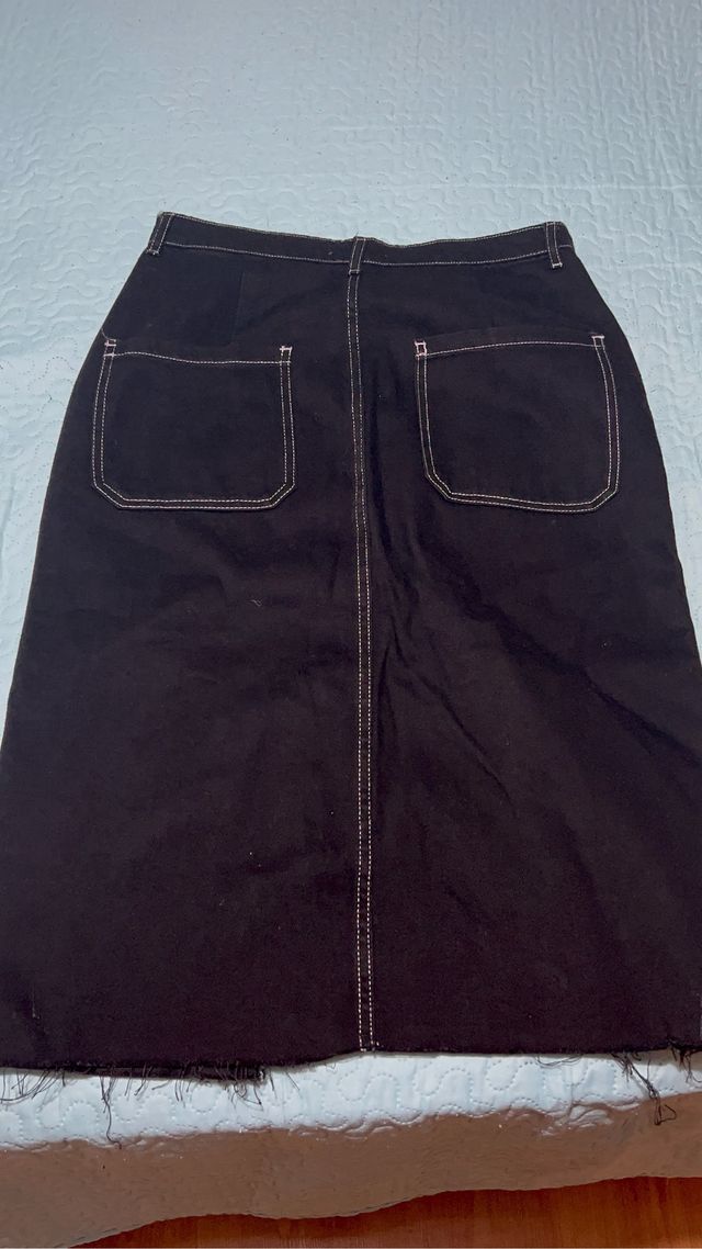 Falda larga Bershka negra talla 38