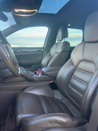 Porsche Cayenne S 2011