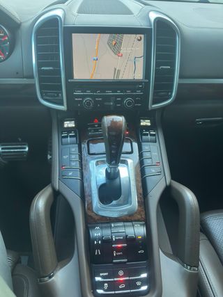 Porsche Cayenne S 2011