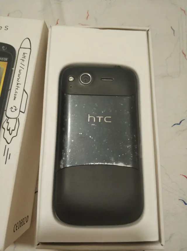 Teléfono Móvil HTC Desire S Negro