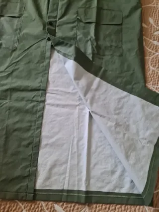 3 chubasqueros impermeables verdes