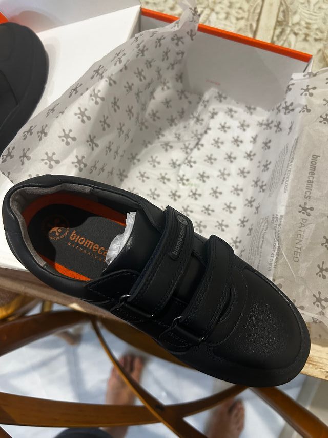 Zapatos Biomecanics Azules talla 34