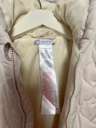 Buzo Tutto Piccolo acolchado para bebé. Talla 12m