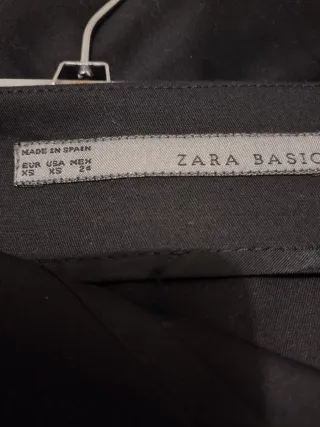 Falda tubo negra elegante