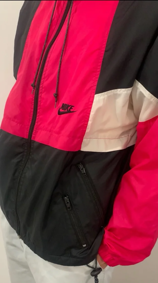 Chubasquero Nike Retro Y2K